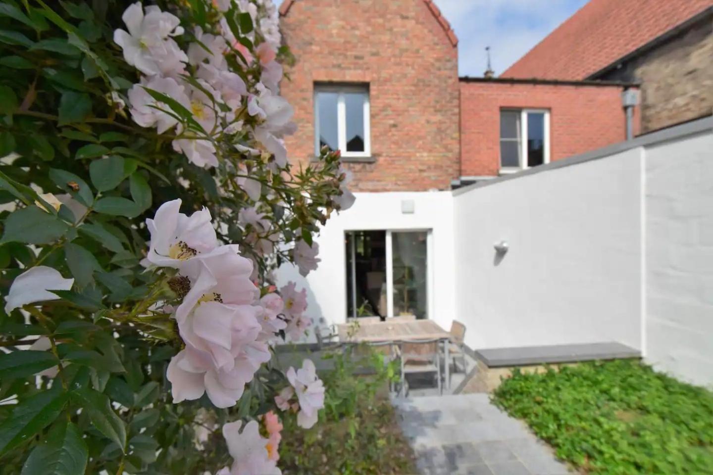Brugse Charme Huis Met Tuin Aan Het Water 8P Брюгге Екстер'єр фото